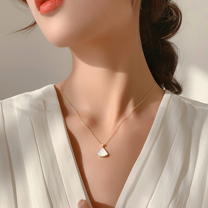 钛钢项链 不掉色小群子女颈链简约百搭ins轻奢气质小众设计感坠链