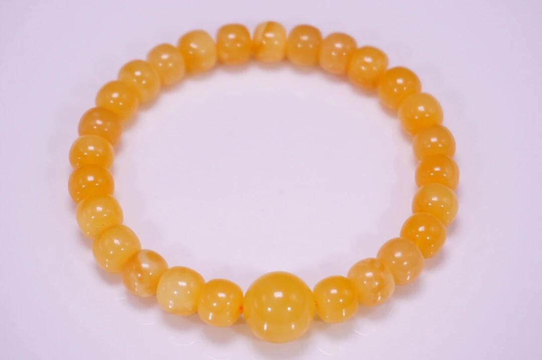 8mm俄料鸡油黄老型手串 顶珠12mm 多样性发一条