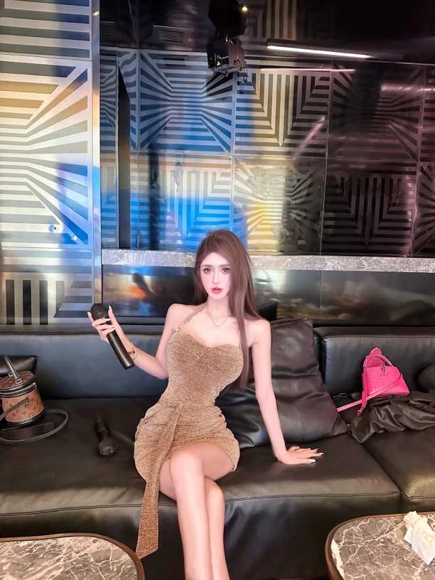 高级显瘦法式修身名媛感香槟金辣妹连衣裙