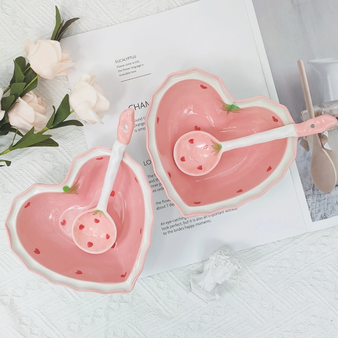 草莓爱心碗沙拉碗酸奶碗草莓勺子高颜值ins风家用陶瓷碗