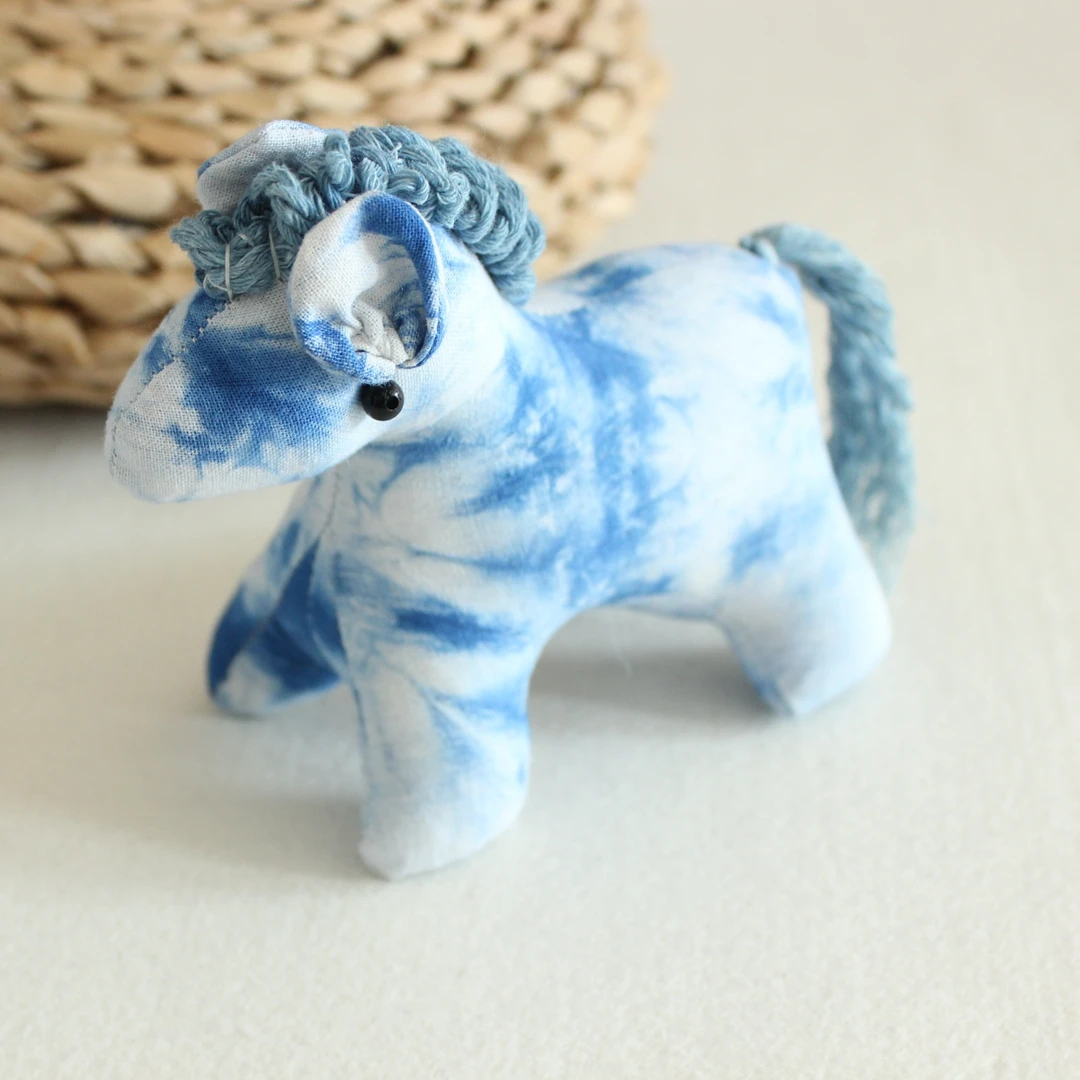 云南大理扎染小马摆件旅游纪念品伴手礼可爱动物创意纯手工蓝染