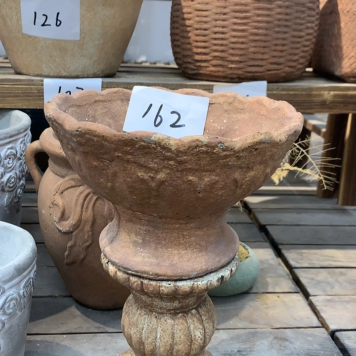 红陶20CM（含）-50CM（不含）高13宽19口17