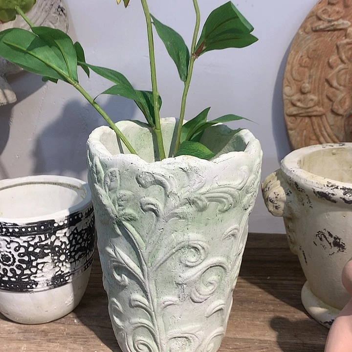 红陶20CM（含）-50CM（不含）高20宽15口12.5
