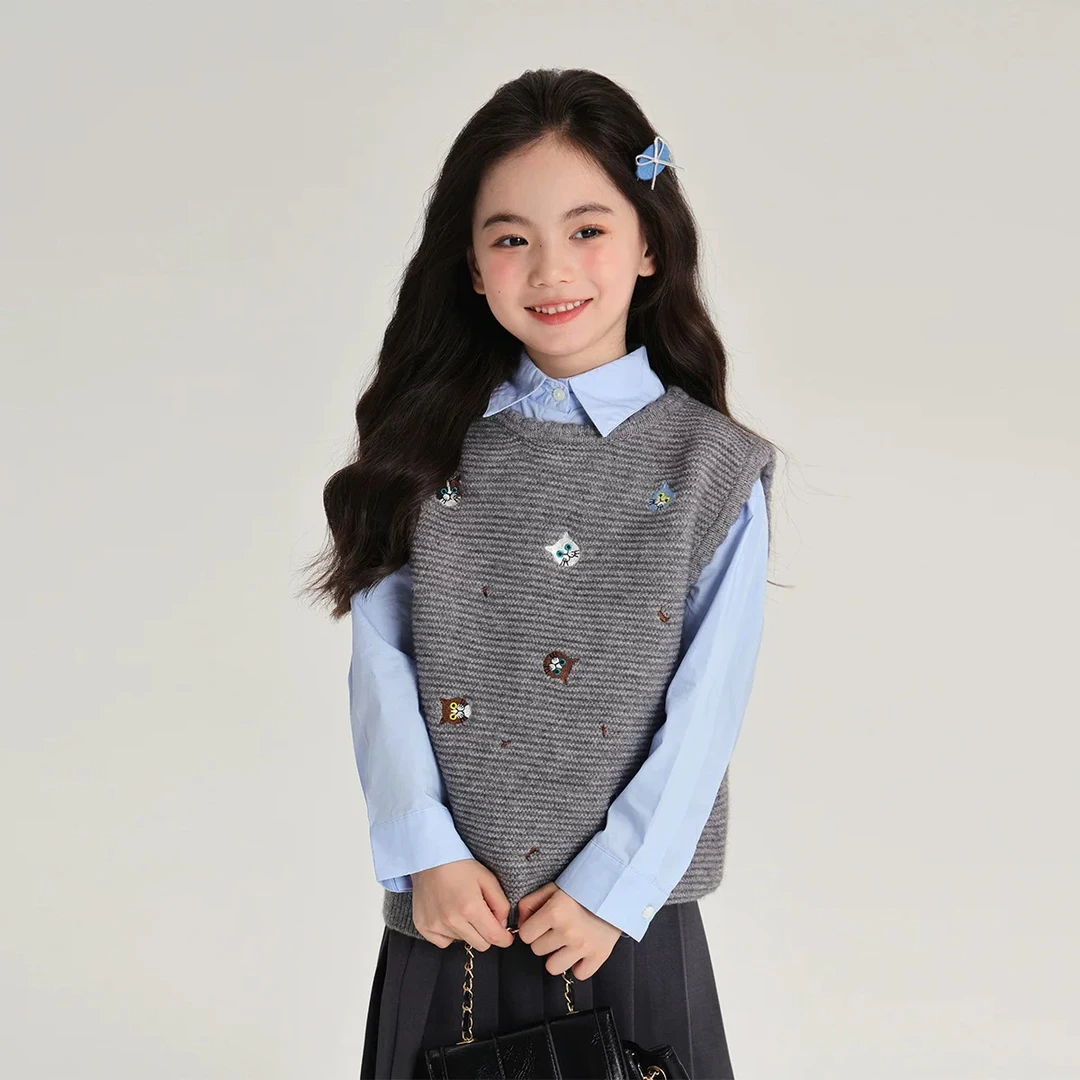 2024秋款儿童洋气刺绣针织花边马甲 韩系