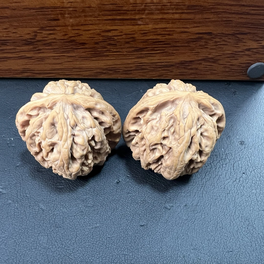 【九龙精修】文玩核桃手把件 涞水好物