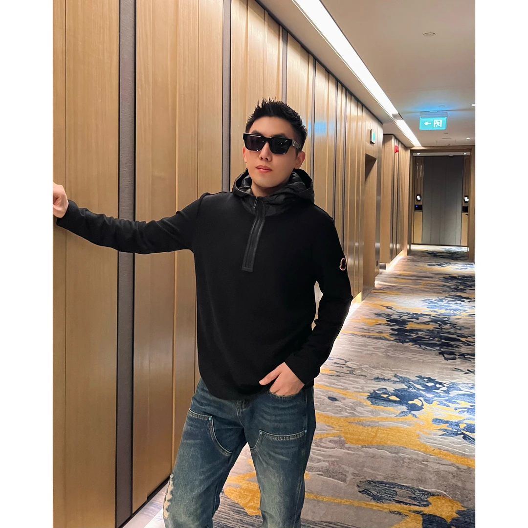 【雪国列车】冬季温暖德绒加棉连帽黑白弹力男士宽松百搭长袖打底