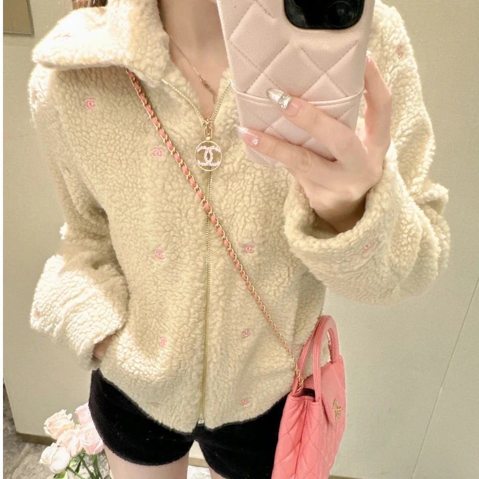 99新 Chanel/香奈儿 40码24C早春粉色小logo奶茶色羊羔毛泰迪外套