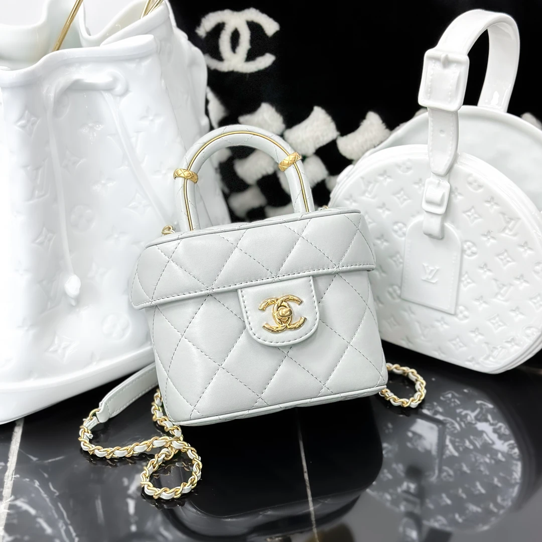 99新 Chanel/香奈儿 23S春夏 雾霾蓝 金扣 菱格纹 单手柄 链条包