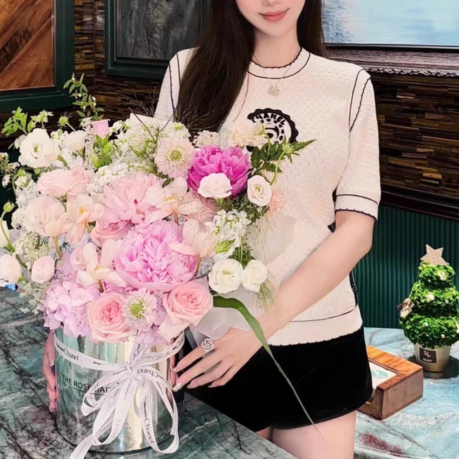 99新 Chanel/香奈儿 34码23C早春度假5号徽章图案黑白针织短袖