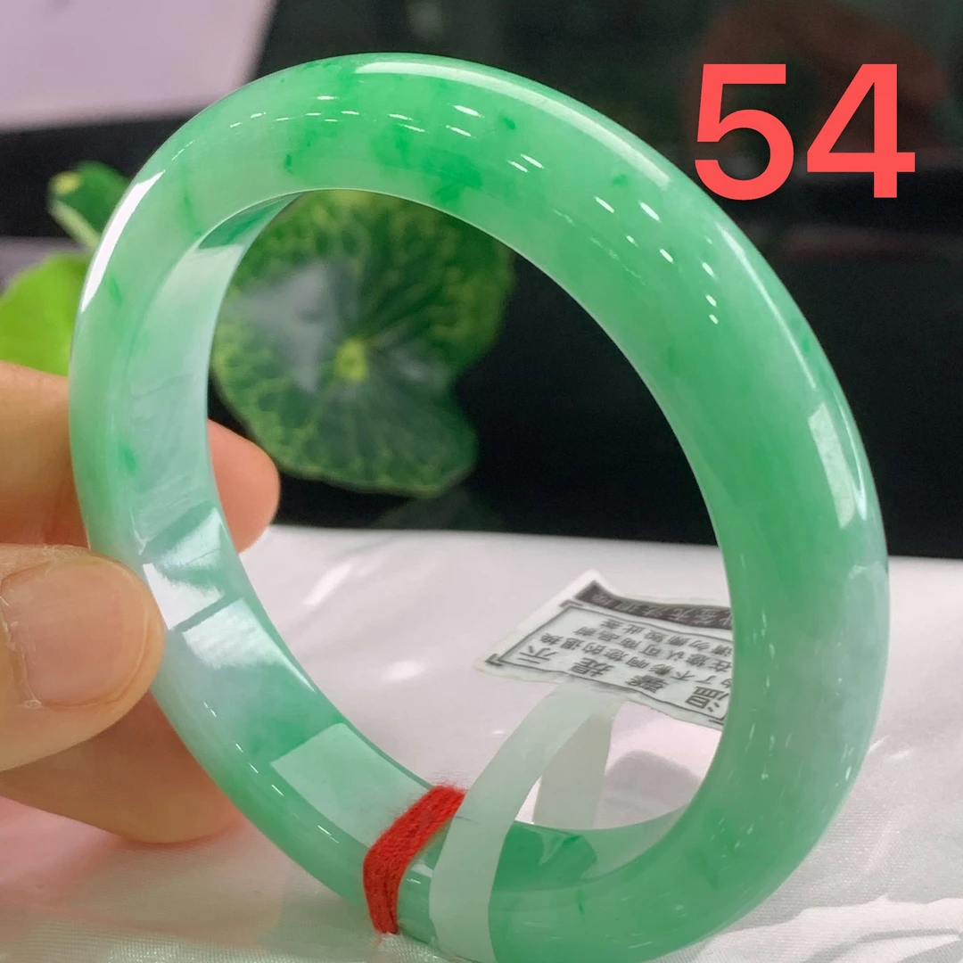 天然缅甸翡翠A货 满圈满色 完美 正圈