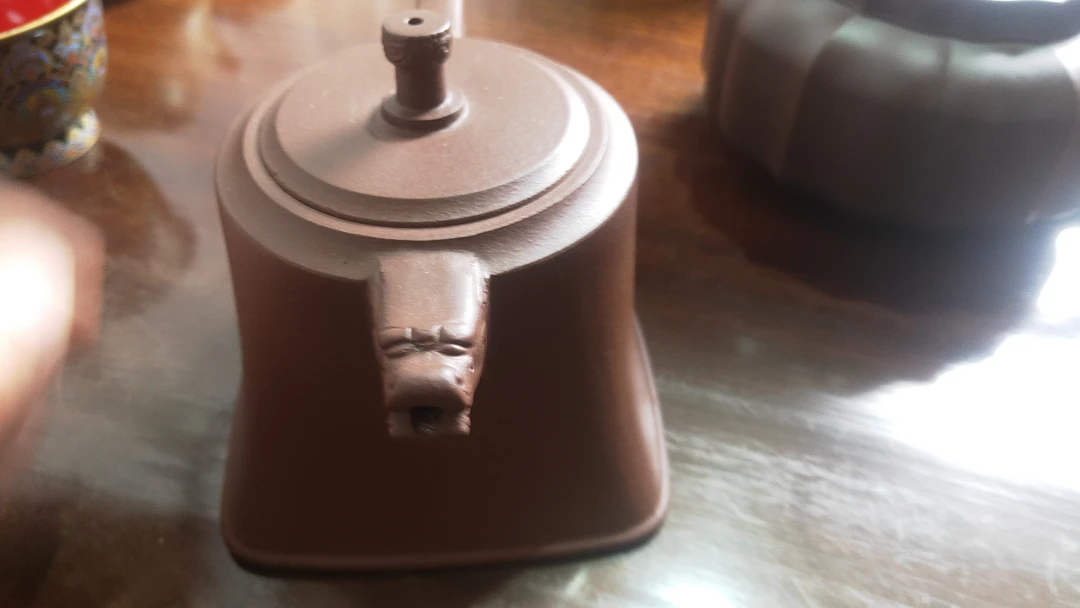 紫泥龙隐紫砂壶精工