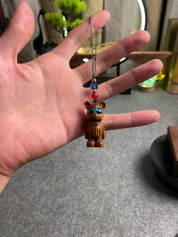 （夏小雨的小店）国标彩虹木暴力小熊4.2x1.8cm小吊坠挂件钥匙扣