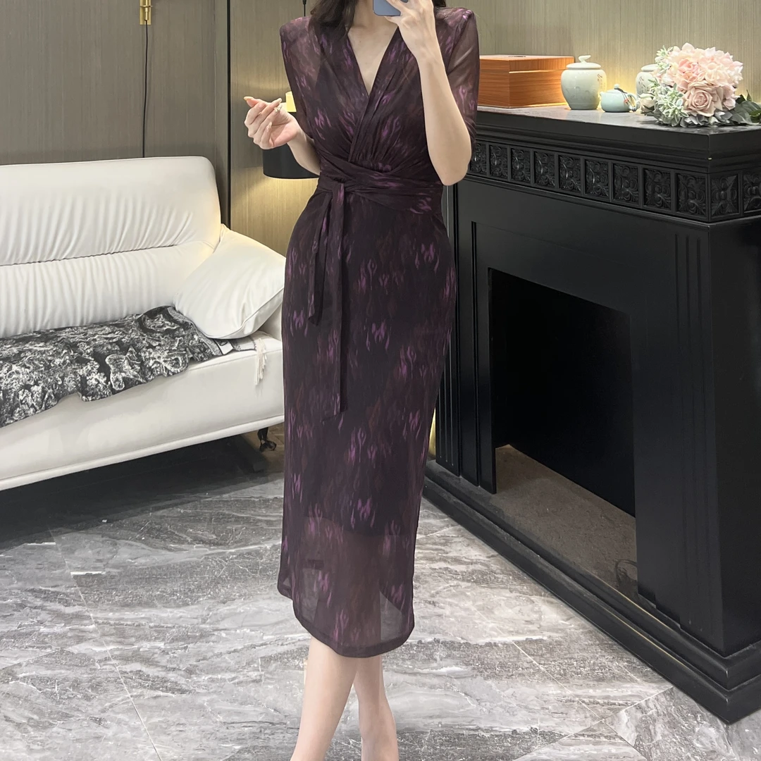 气质女人味轻奢V领绑带中袖静影沉壁显瘦包身修身百搭连衣裙