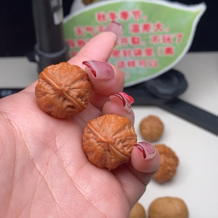 【闪购商品】文玩核桃吊坠王*锤