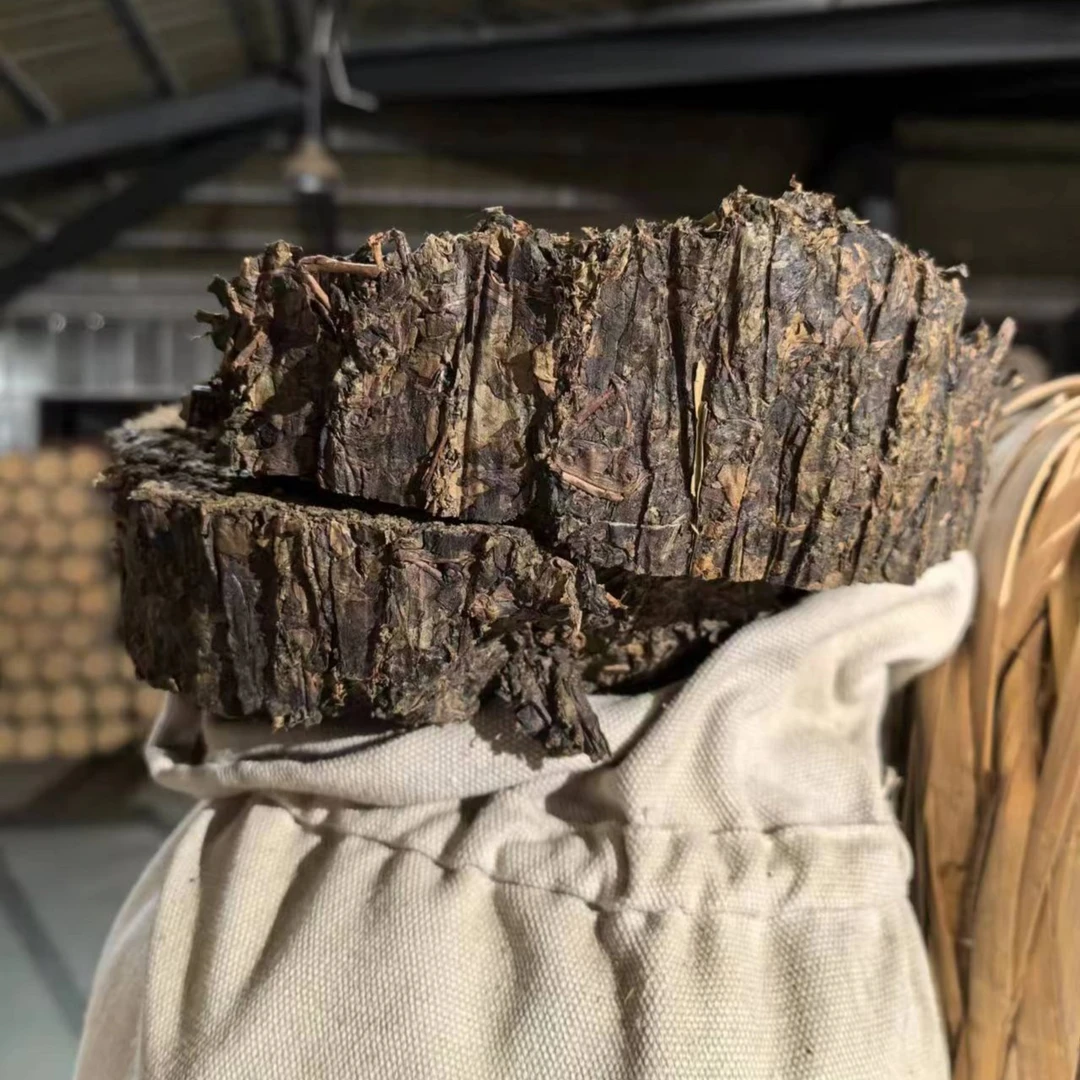 高家山安化黑茶2018本色居千两分装0.69kg