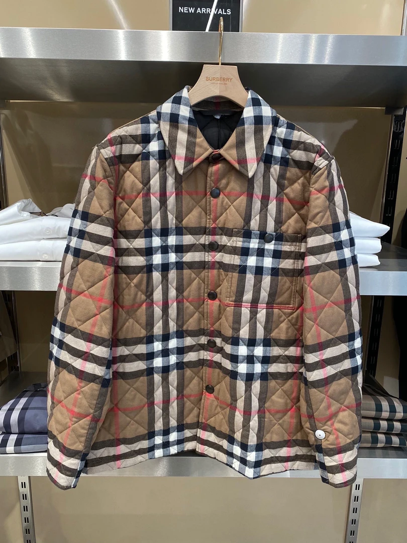 全新未使用 BURBERRY/博柏利 男款棉服 菱格纹 经典格纹 宽松版型