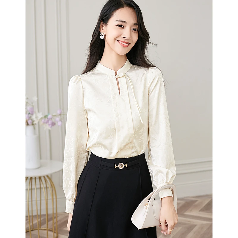 晚白2024早春新中式国风衬衣暗纹提花盘扣立领套头衬衫女23050239