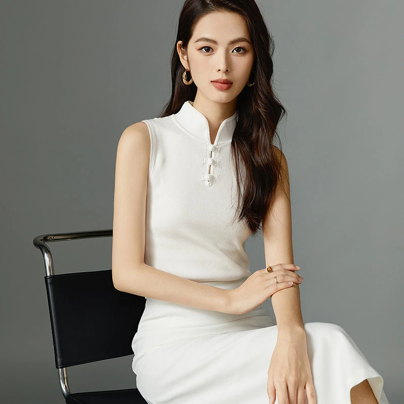 晚白春新款时尚简约气质背心纯色立领新中式针织衫女24071053