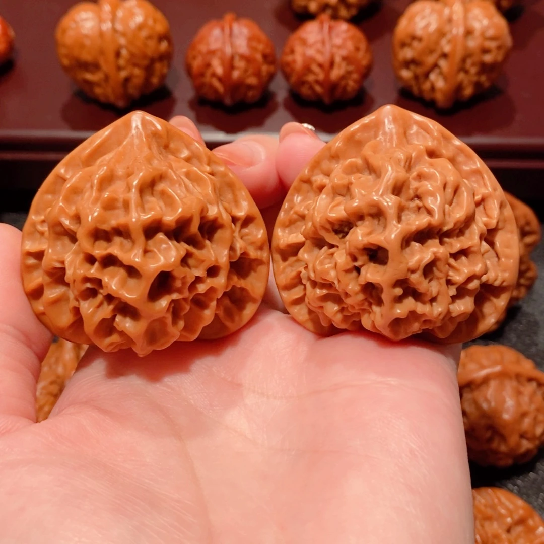 文玩核桃把件龙鳞纹