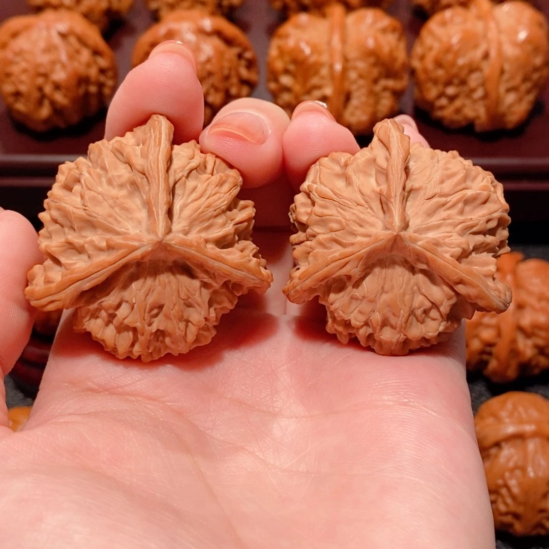 文玩核桃把件三棱