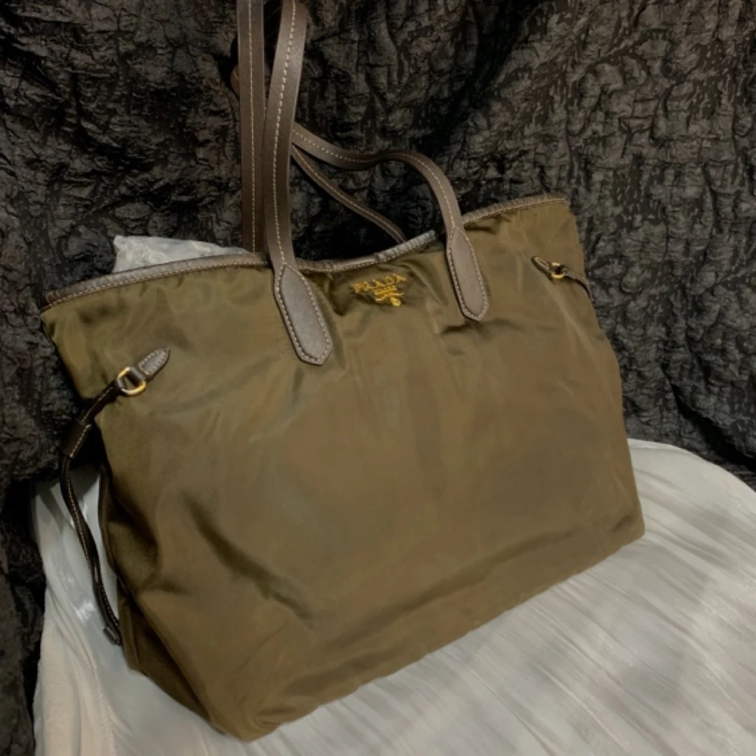 95新 Prada/普拉达 大喜/降落伞手提单肩包