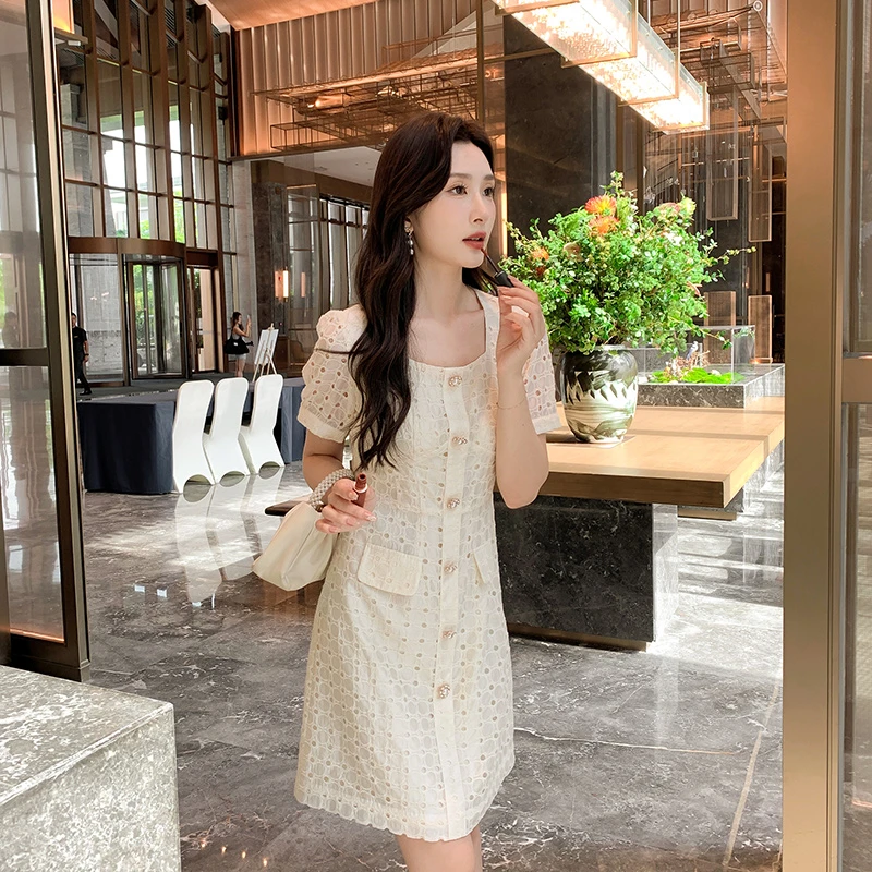 奢姿品牌【韩剧女主角】小香风绣花连衣裙大码女装夏季新款气质裙子