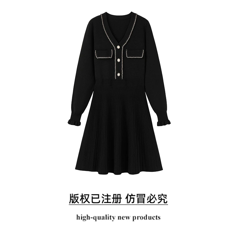奢姿【半熟冬日】2024年冬新款大码小香风高级胖妹妹V领针织连衣裙