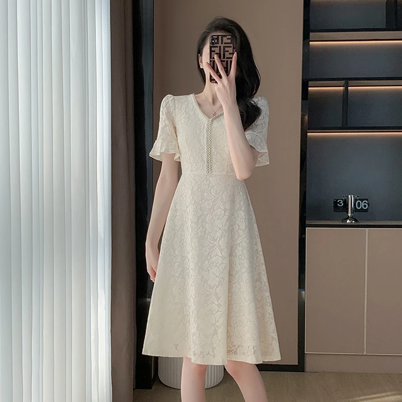 奢姿【月光山茶】胖妹妹V领蕾丝连衣裙9932866756适合90-200斤】