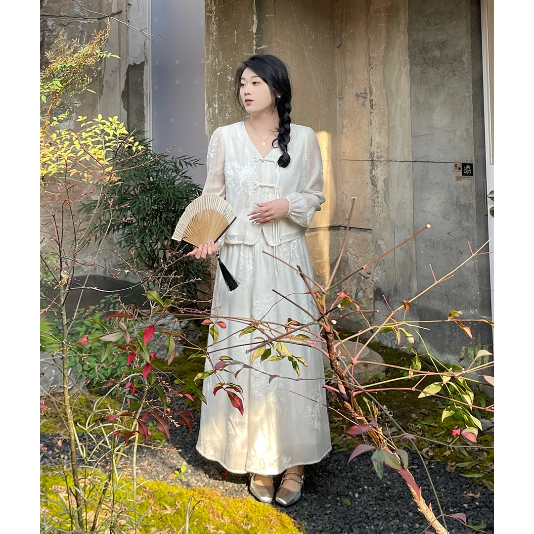 QC宣宣【春水煎茶】微胖大码女早春新中式上衣+半裙套装 ZY402Q31