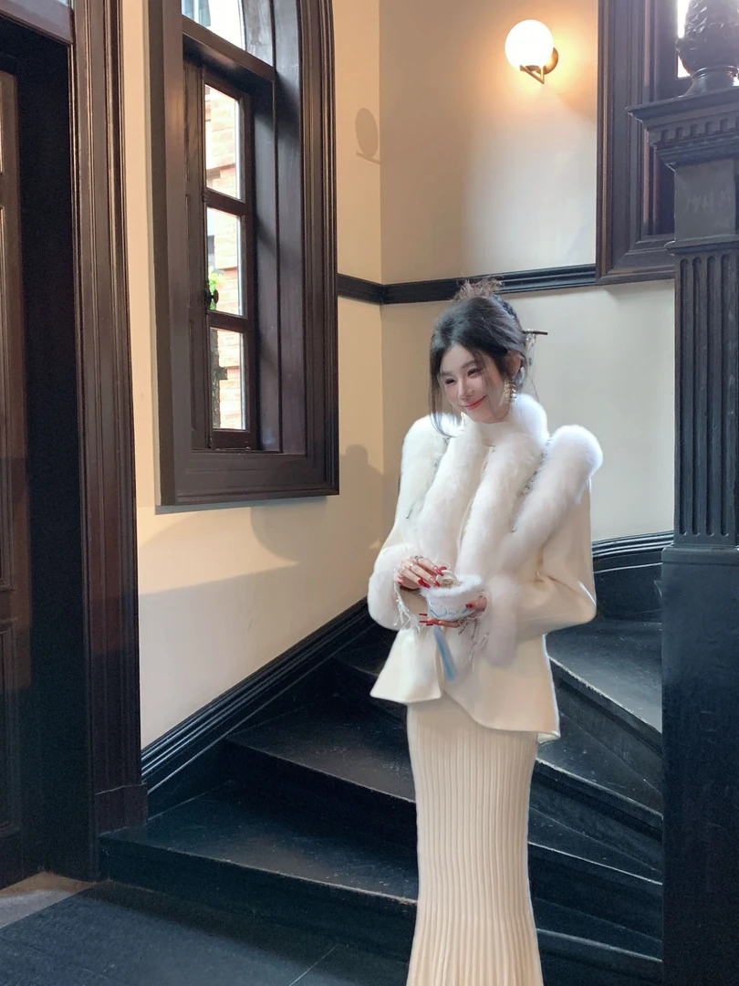 【雅乔定制】小醒狮 可拆卸狐狸毛领羊毛大衣外套DYJJ-24070351