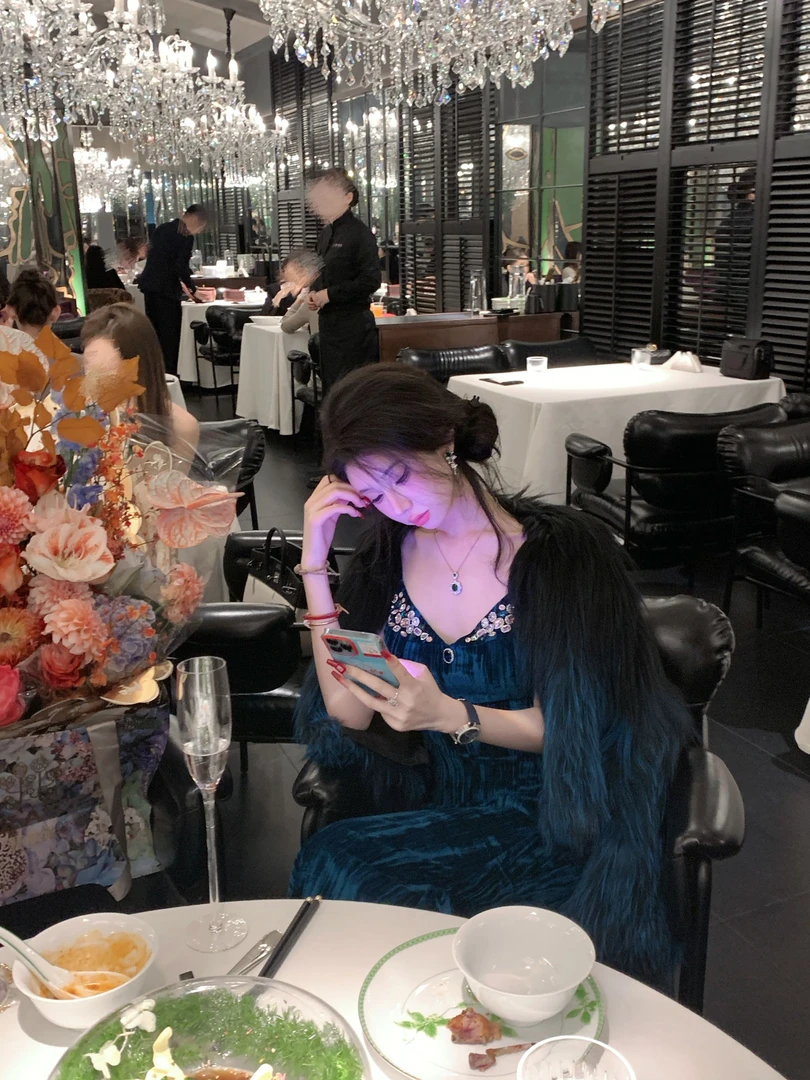 【雅乔定制】孔雀公主 孔雀蓝丝绒吊带连衣裙DYYY-24115623