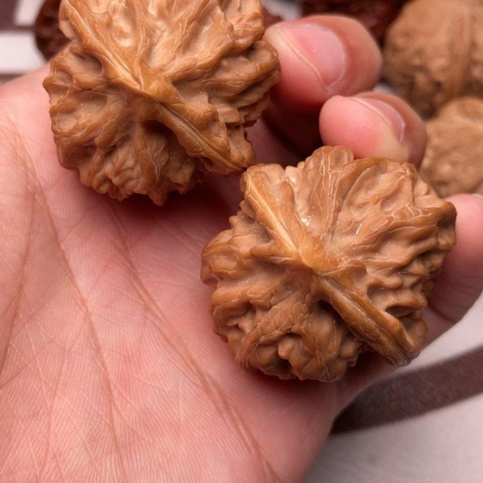 【闪购商品】文玩核桃吊坠鹏****²