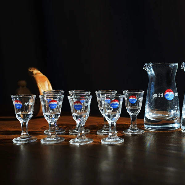 透明酒具套装白酒杯分酒器高脚小酒杯礼盒十件套