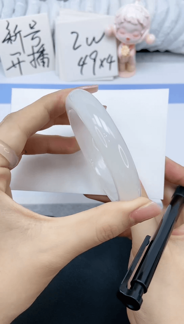 【闪购商品】石英质玉手镯合金A180-55.3