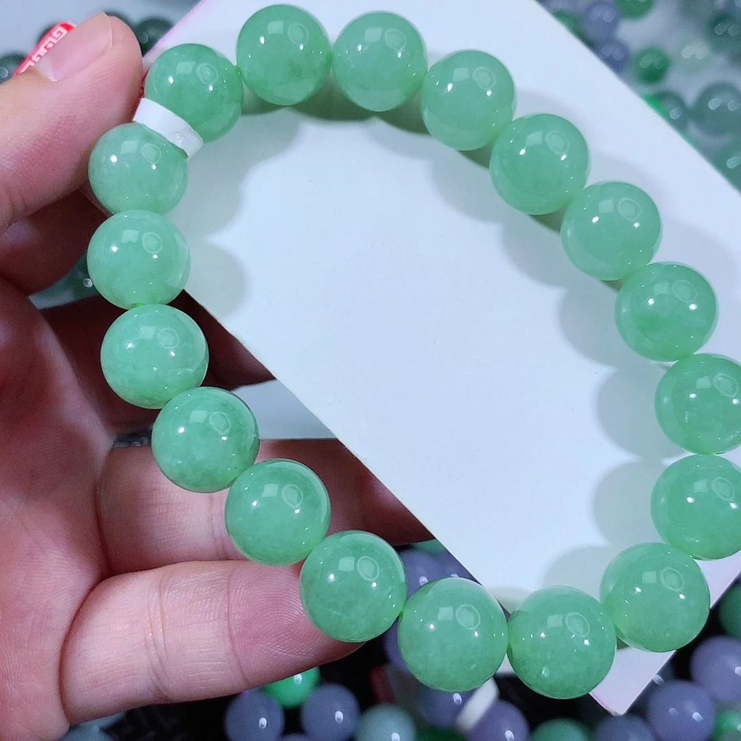 翡翠手链未镶嵌翡翠