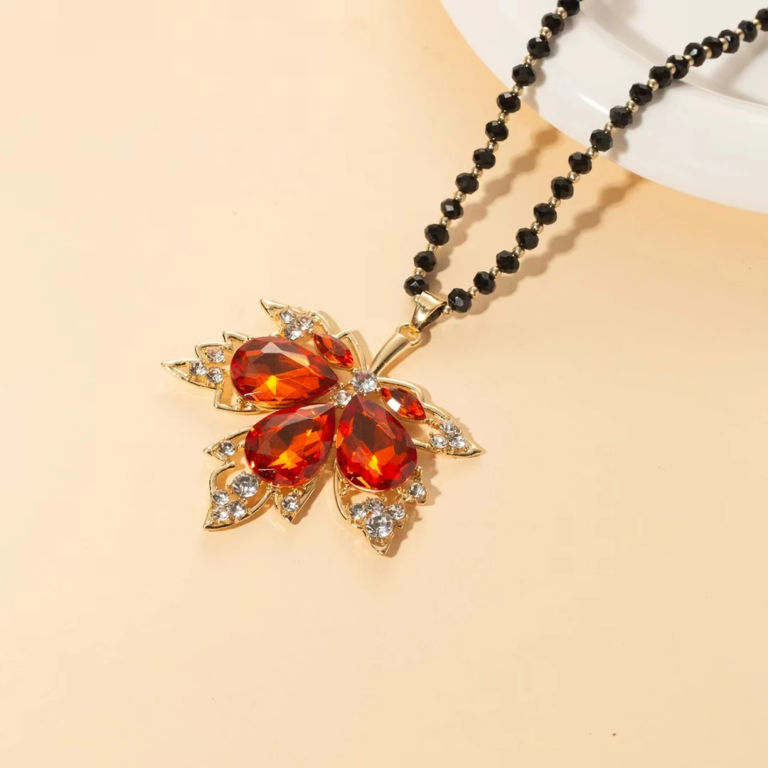 非金属仿水晶项链 轻奢富贵红枫叶百搭金色毛衣链m014红色饰品