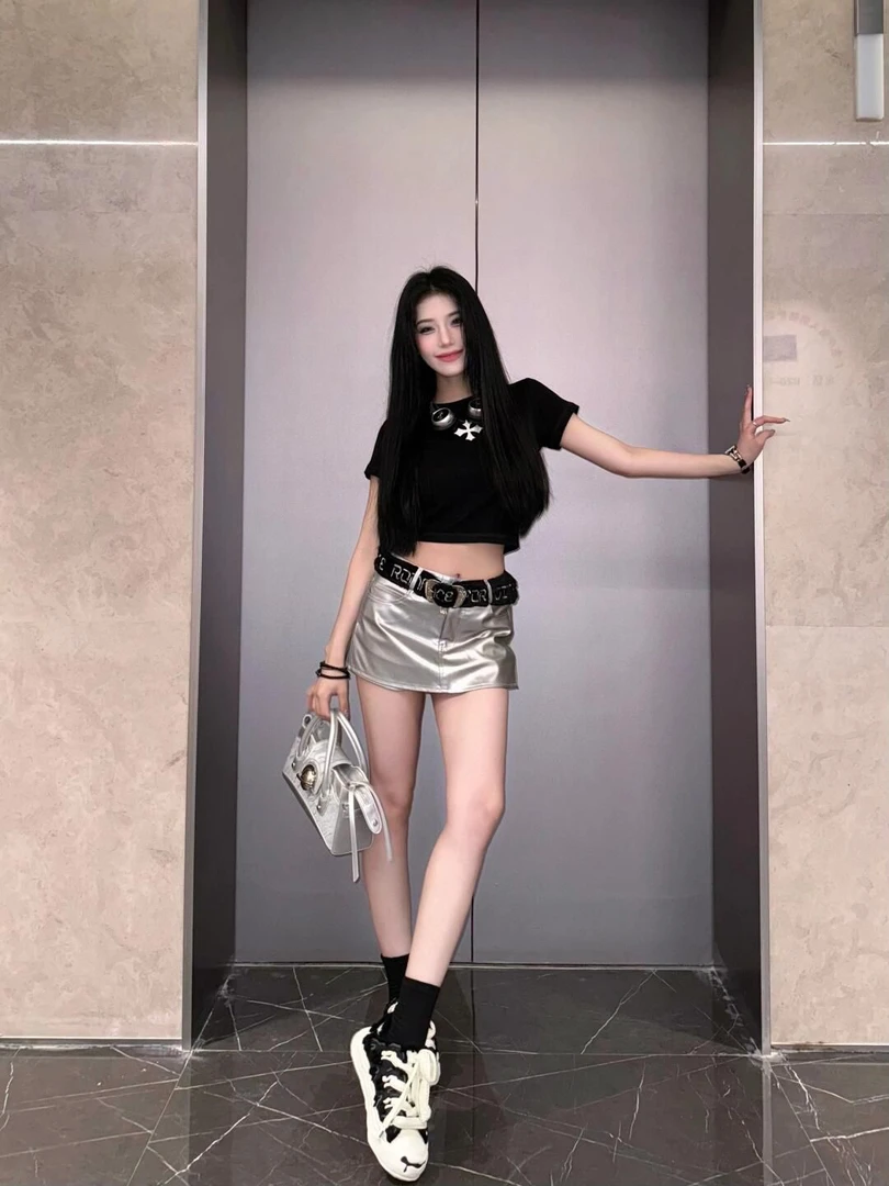 黑色正肩短袖t恤女2025新款夏季小个子修身显瘦甜辣妹上衣高级感