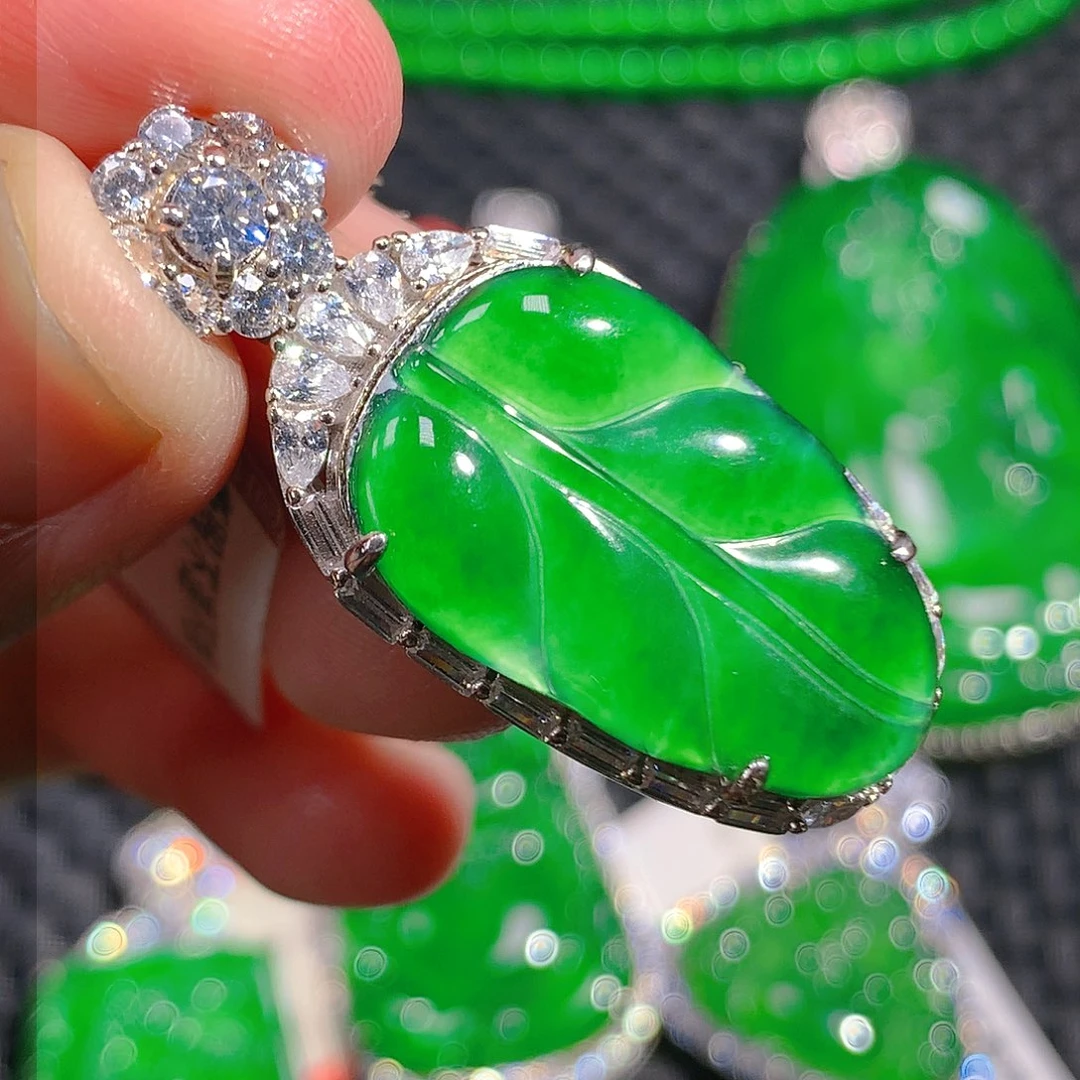 翡翠吊坠(不含链)未镶嵌