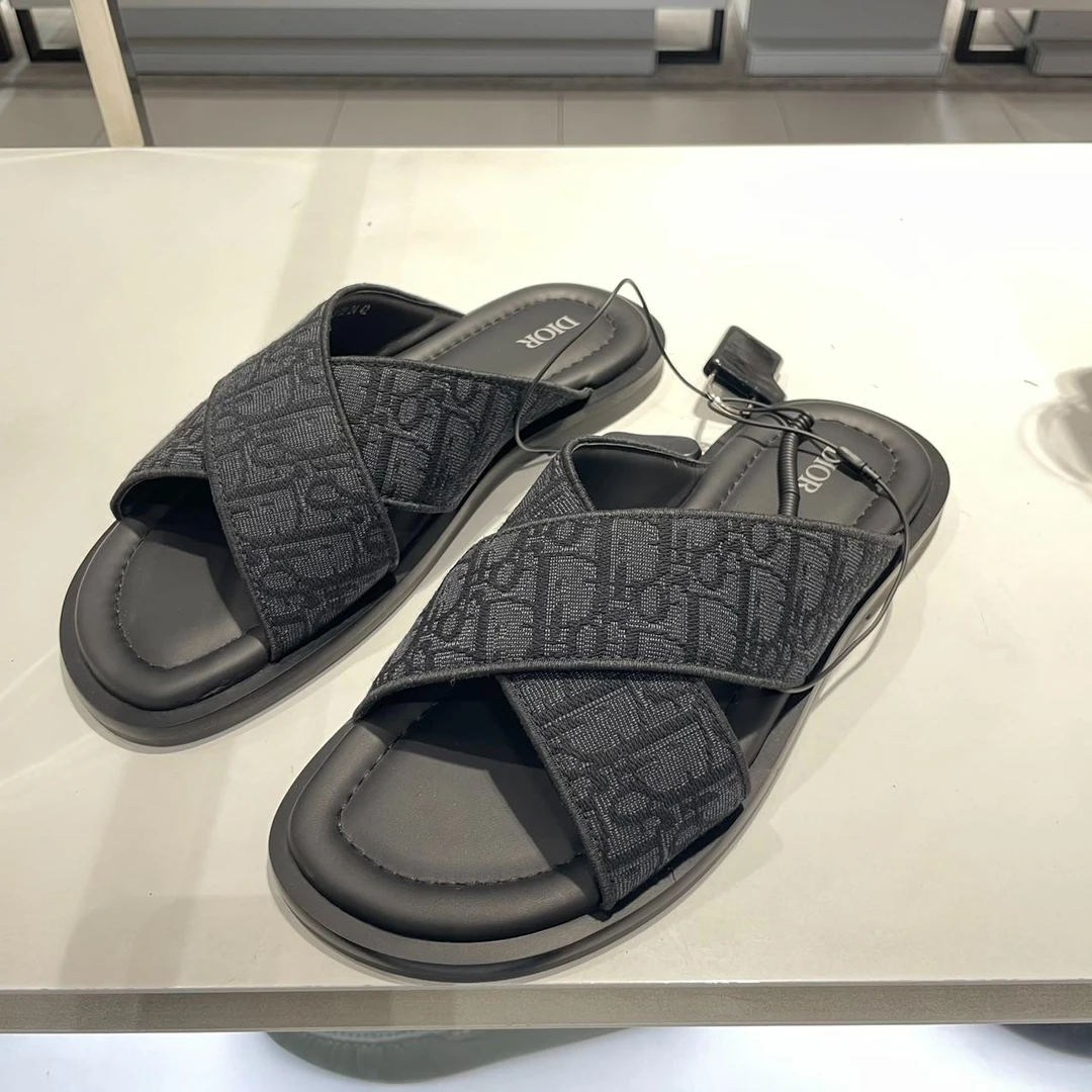 全新未使用 DIOR/迪奥 dior迪奥 黑色时尚拖鞋