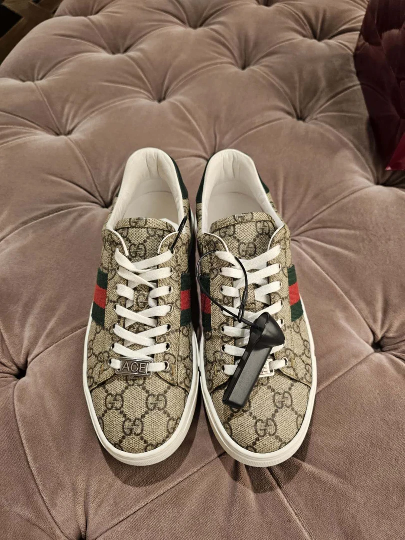 全新未使用 GUCCI/古驰 gucci  老花板鞋