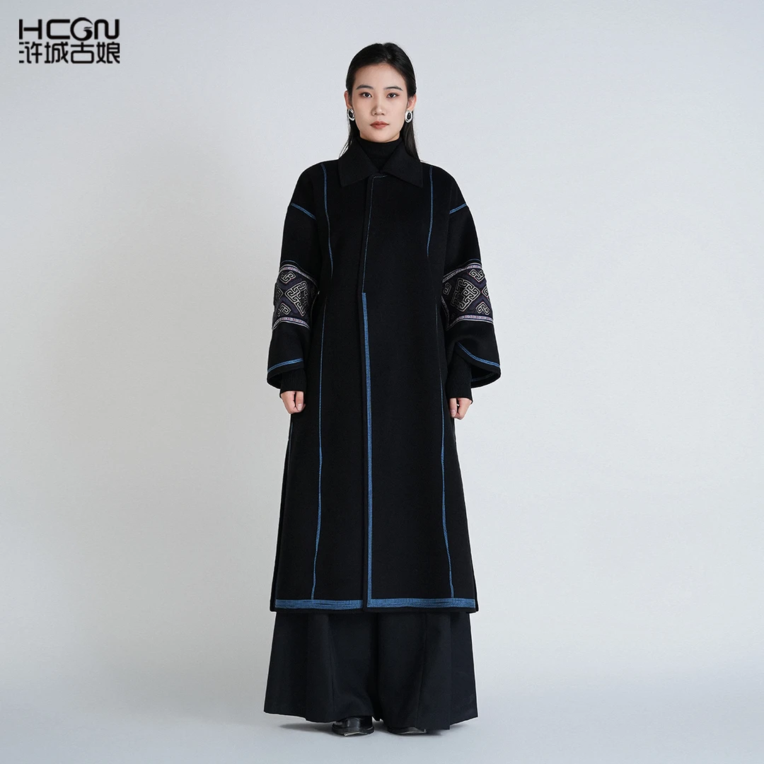 浒城古娘绵羊毛刺绣气质百搭翻领长袖清歌双面呢大衣GDD811065