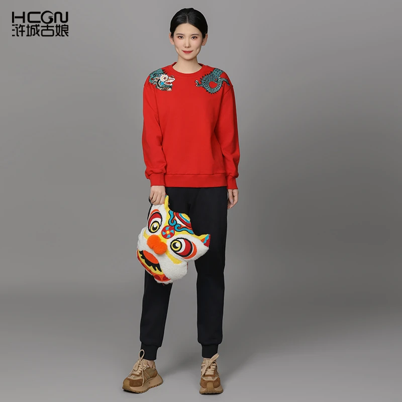 浒城古娘【棉质】中国风宽松精致百搭气质休闲女游龙卫衣-ACL181051