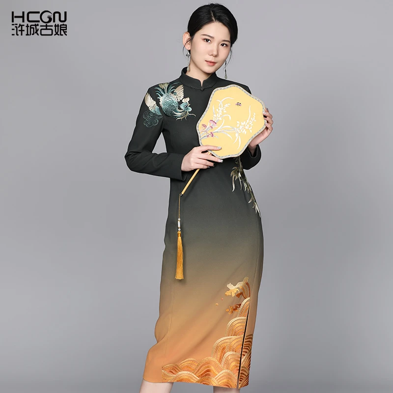 浒城古娘国风中式醋酸秋季渐变色刺绣花女鸿瑞旗袍连衣裙17A23597
