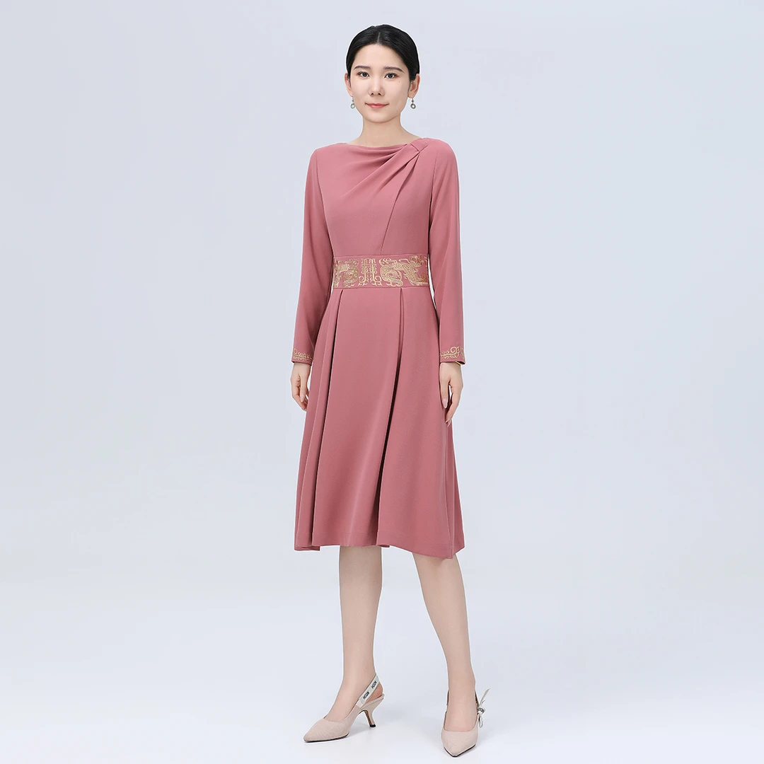 春天仙女裙浒城古娘时尚绣花优雅气质百褶金缕歌连衣裙女22C17277