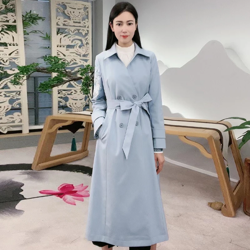 浒城古娘中式国风长款气质女优雅宽松刺绣通勤悦颜风衣-22C11208