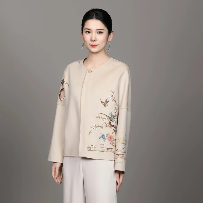 女士网红款外套绵羊毛圆领精致刺绣气质减龄女花影动外套DMT18927