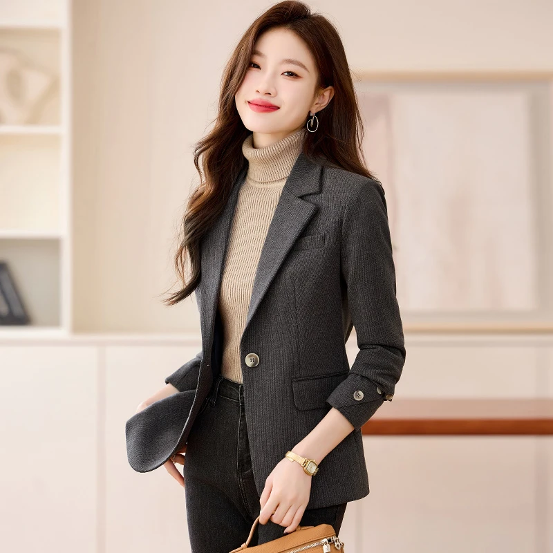 毛呢小西装外套女秋冬2025新款高级感小个子修身显瘦西服TC8917