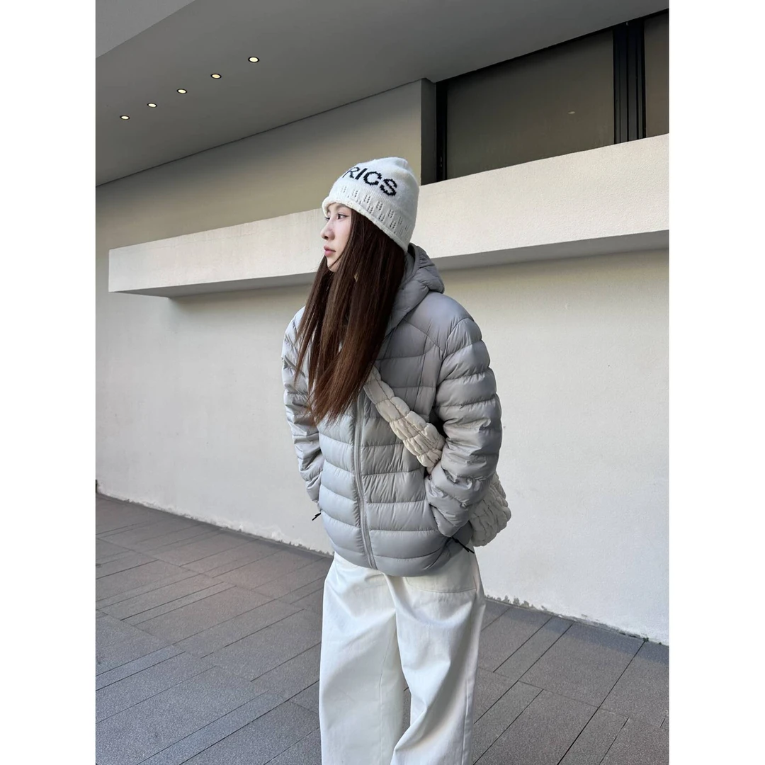 来自b0【排骨羽绒服】秋季显瘦时尚百搭休闲羽绒服【2411】