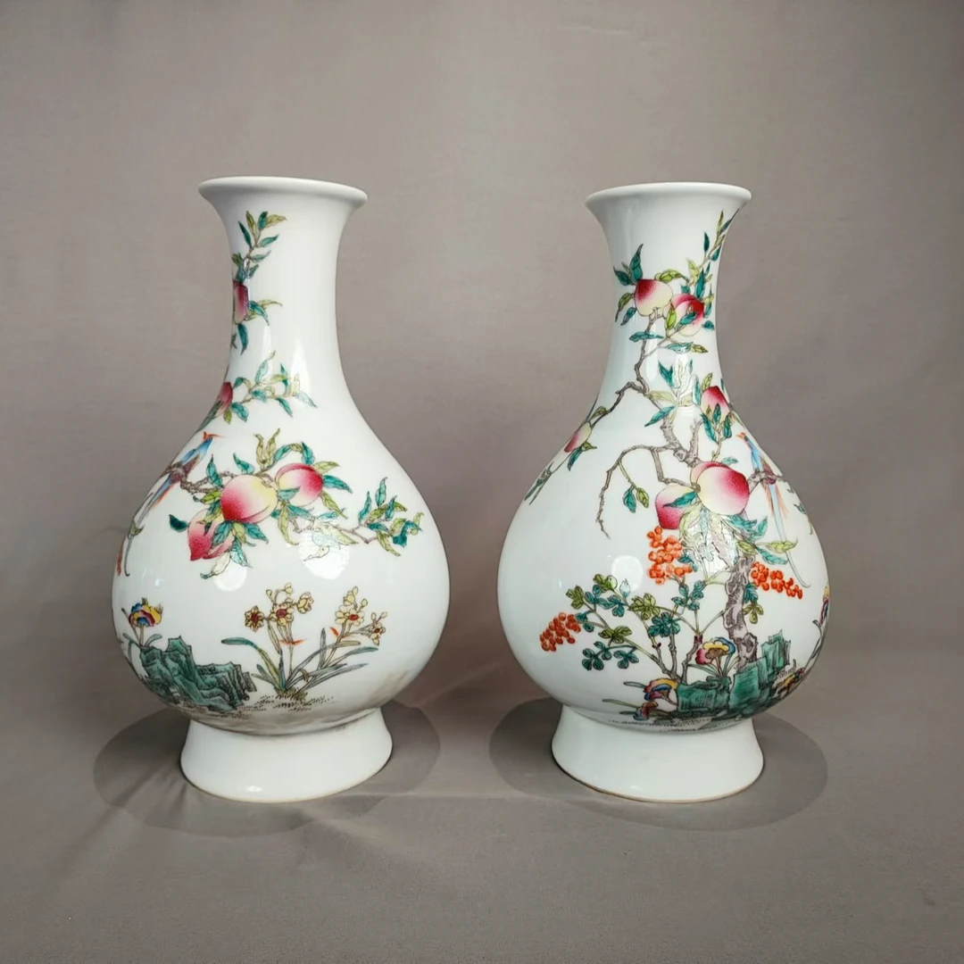 清乾隆粉彩寿桃纹玉壶春瓶一对A3-992