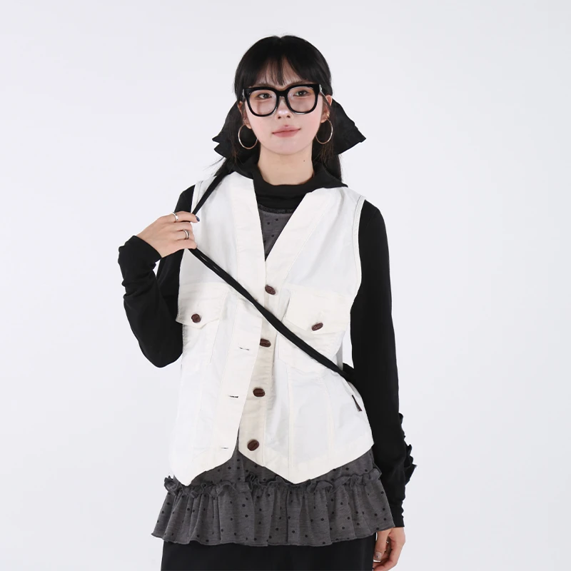 嬉游记原创2024冬新款叠穿神器无袖工装马甲女中性风内搭坎肩背心